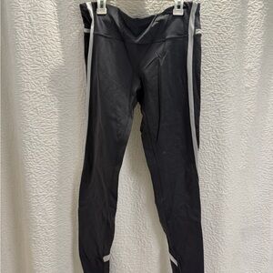 GAP Black and Gray Workout Leggings